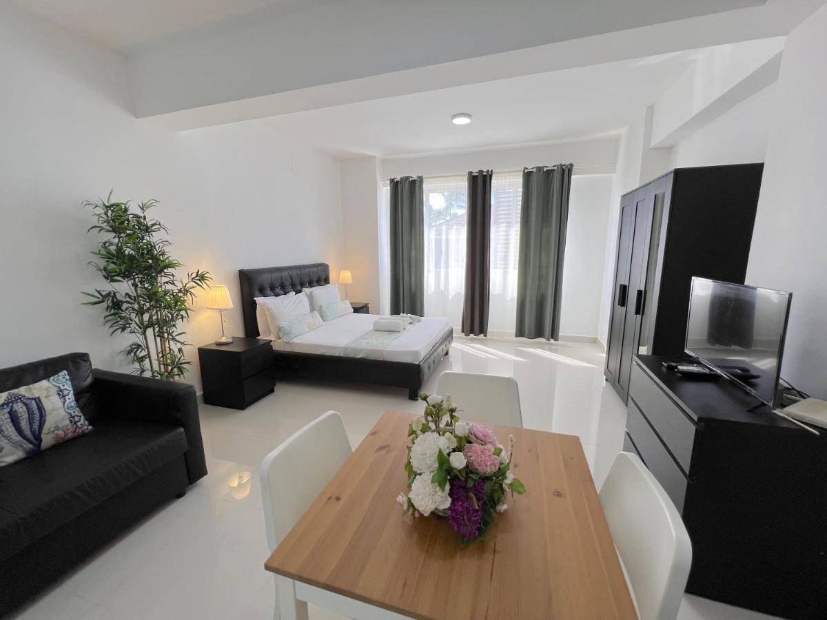 Vacation Studios With Rooftop Pool, Beach Club, Spa, Restaurants - Ducassi Collection - Playa Los Corales Пунта Кана Екстериор снимка