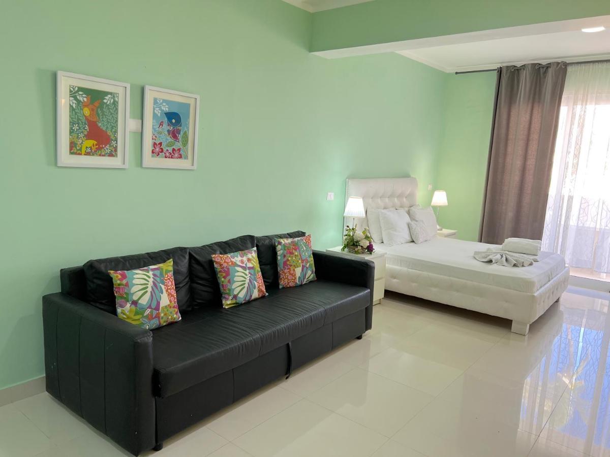 Vacation Studios With Rooftop Pool, Beach Club, Spa, Restaurants - Ducassi Collection - Playa Los Corales Пунта Кана Екстериор снимка